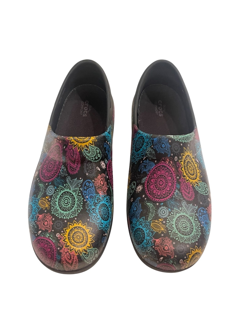 Women’s CROCS Neria Professional Clogs in Multicolor Print - Picture 3 of 6